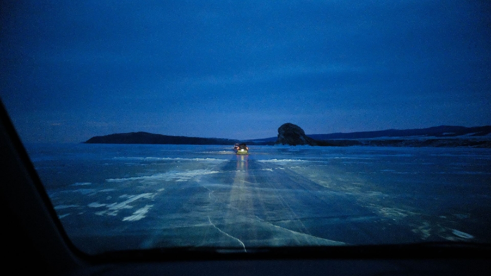 Noch-na-Baikale-zimoy